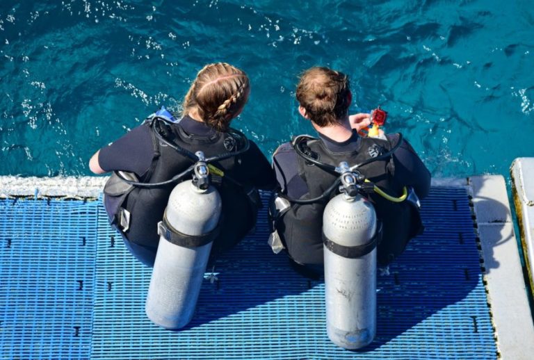 Snorkeling vs. Scuba Diving: Which Should You Choose?